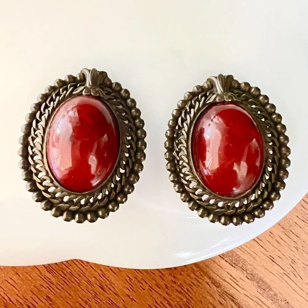 Vintage Gripoix Style Cabochon Earrings Clip On Oxblood Silver Tone Ornate 4576